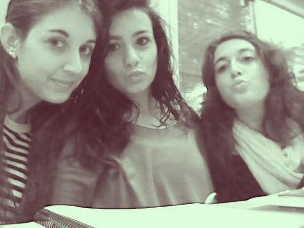 Sheila91ts's tweet photo. Clases productivas donde las haya... @rm_tania @crispablo2 http://t.co/uwWT291El8