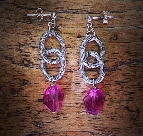 #Fuchsia #swarovski crystal earrings w/ bold chain &amp; sterling silver posts now <a href="/endaBstore/">enda b</a>. #fashion #jewellery #chic