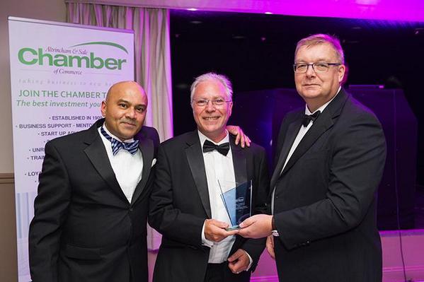 traffbizconnect's tweet image. @altichamber Biz Awards won Start up Business of the Year, @MessengerEditor @ZipYard @TheWindowCo @Martinhambleton