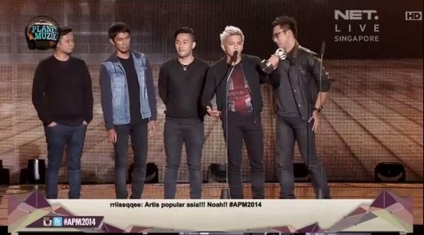 SahabatBogor's tweet photo. RT "@netmedia_info: Pemenang untuk "Artis Paling Populer APM" @NOAH_ID #APM2014onNET http://t.co/j0fDrTfnnP"