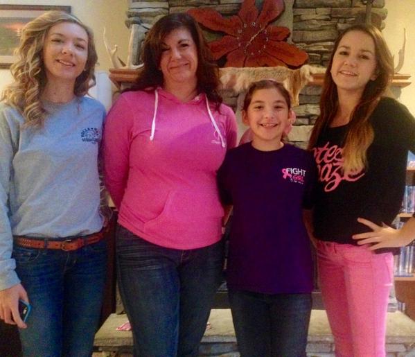 LauraSBarker's tweet photo. #pinkout2014
Thankful to celebrate it http://t.co/ZCuCTpW7IC