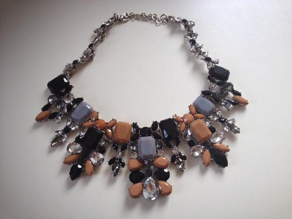 _StyleStatement's tweet image. NEW IN: Chocolate £18. Inbox to order. 🍫🍫