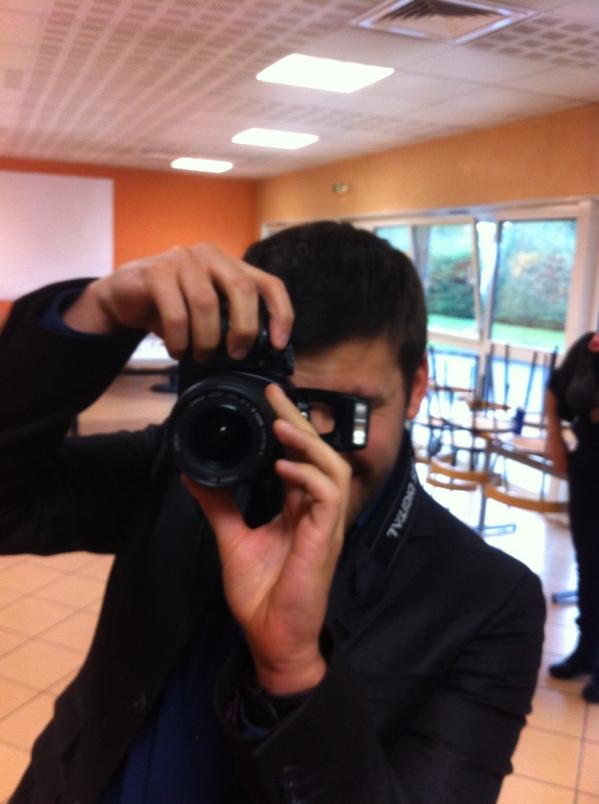 Peleric_M14's tweet photo. @Alex__Dsm en plein boulot ! http://t.co/klkWsIwir9