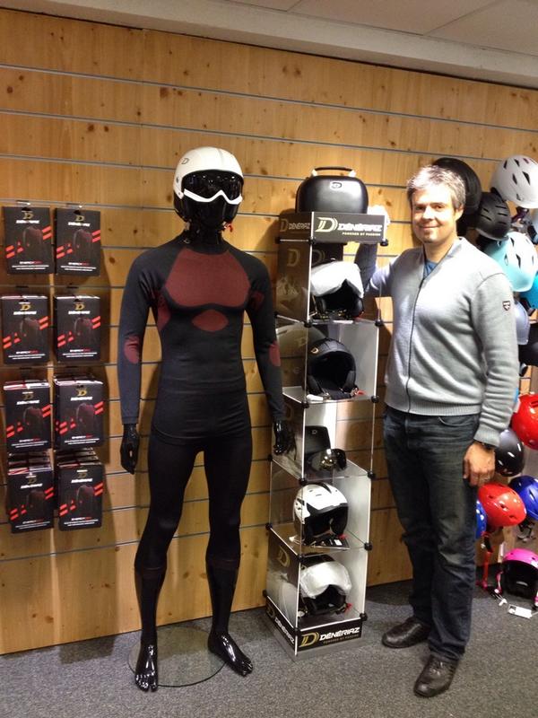 En mode livraison ! #casques #ski #underwear L'hiver arrive ! <a href="/SKICLINICRACING/">Ski Clinic</a> 🎿❄️😃 #deneriaz