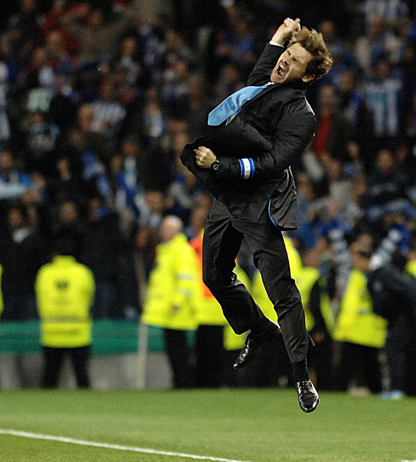 Happy 37th birthday to André Villas-Boas, who won the and three domestic titles in 2011 with 