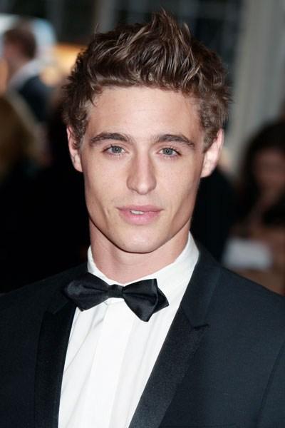 Happy Birthday to Hollywood hottie Max Irons   