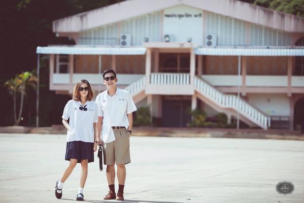 ssainted's tweet photo. ศิษย์รร.กำแพงเพชรพิทยาคมกลับมาถ่าย Pre-Wedding ที่รร. โง้ย อิจข่าาาา 💕 #kppfact http://t.co/kYFSFyQMDV