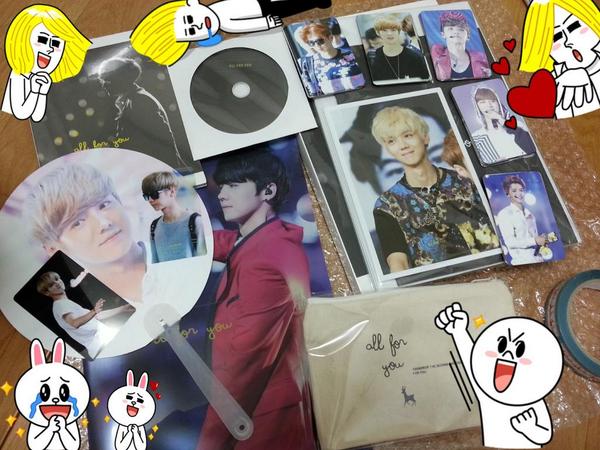 dalkommdeer9420's tweet photo. @19900420com 왔어요!!!!!!!!! 다 너무 예뻐요ㅠㅠㅠㅠㅠㅠ 이렇게 알찬구성이라니ㅠㅠㅠㅠ 넘 많아서 다 못펼쳤어용 이쁜하니 많이 담아주셔서 고맙습니다😁😁😁👍 http://t.co/xbFH8IAcfg