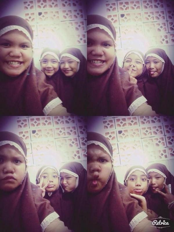 18Defina's tweet photo. In the scool girl guide http://t.co/BPgGRgca0e