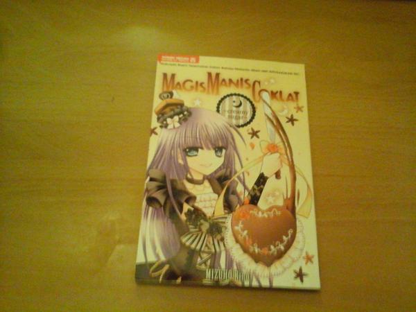 BSMolly15's tweet photo. Komik terpkai utk dijual RM5 setiap 1 buah buku
MAGIS MANIS COKLAT_BITTER SWEET/CREAMY SUGAR/DARK SPICE http://t.co/ckH8S6rgaK