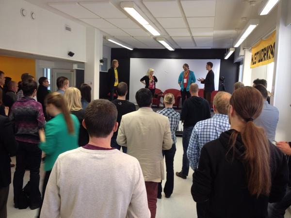 eelepisto's tweet photo. Socializing @SocFri, after it's Friday. http://t.co/M3d5CJfe9f