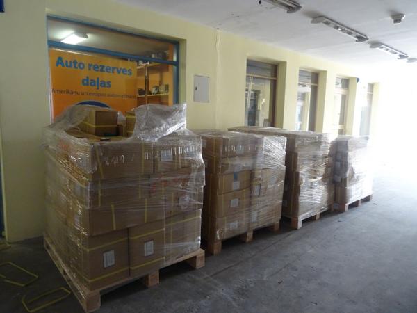 AutoMetroSIA's tweet photo. Pavisam svaigas bukses, sviras, atsaites, lodbalsti un vēl visvisādi jaukumi. Jāķeras pie izpakošanas! http://t.co/QLrih1WlmR