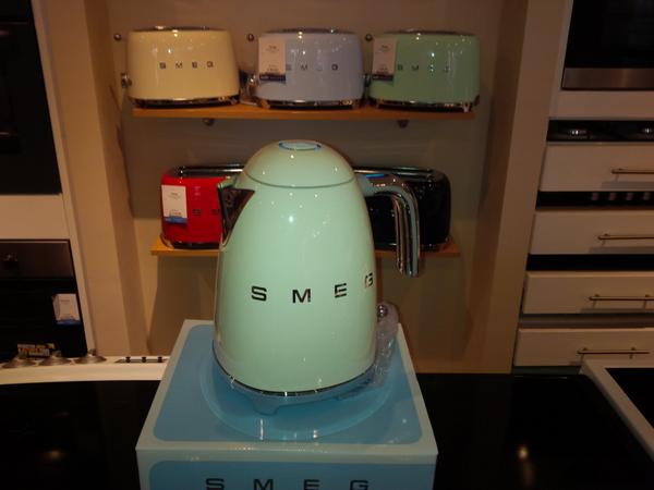 smeg mint green kettle