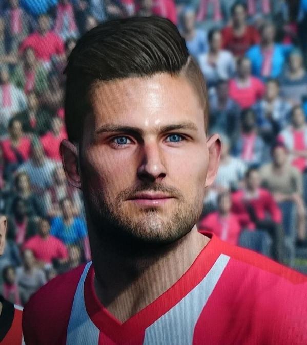 virtualballers's tweet image. Really nice hair. #PES2015