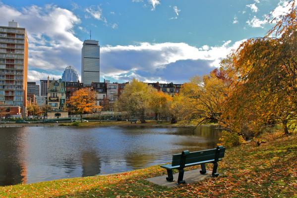 BostonIRE's tweet photo. Falls in full swing! What'll the last qtr of the year bring for condos? Found out here http://t.co/Il3cFIjruN #TGIF http://t.co/ia1FptQVxo