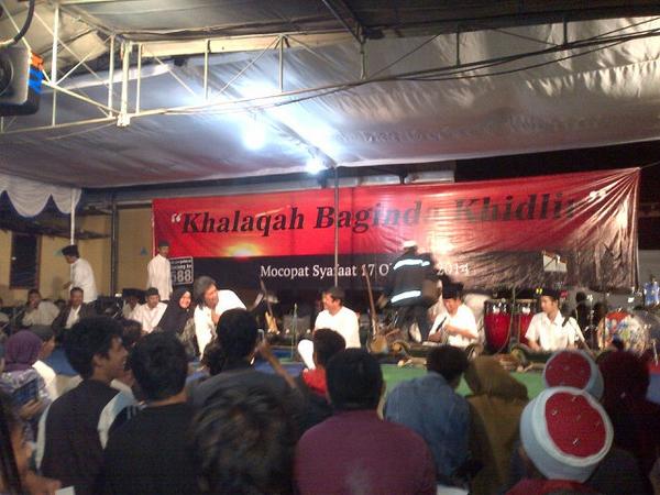 kenduricinta's tweet photo. "@mocopatsyafaat: "@roz1q: Mbahnun,mba novia,dan Indra Sjafrie naik panggung.#MSOkt @mocopatsyafaat http://t.co/NQWzxNAFA8""