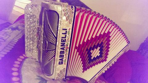 #Yakaz musical - bon #weekend à tous! 

bit.ly/1041Swf 

#Accordéon #instruments #musique