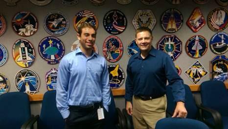 NASAJSCStudents's tweet photo. Hey @NASAJSCstudents followers,this is Aaron! Keep following my tweets today for a #dayinthelife of a #PathwaysIntern http://t.co/nXAczvYL5q