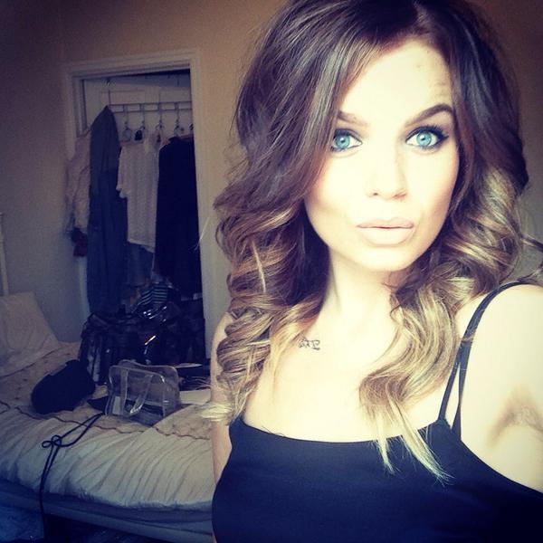 misskittyfaye1's tweet photo. Love my new hairrrrr 💁 http://t.co/1RDDAmwLqm