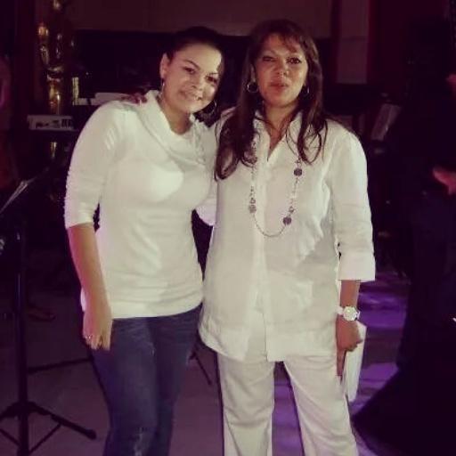 FCMargaritaPma's tweet photo. Hola @carrascoangela1, @margaritalai será ud. en @tucaramsuenatvn este 21/10 Es un honor para ella, saludos desde Pmá http://t.co/HlR8bOKUsB