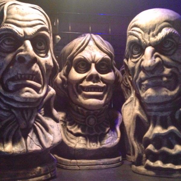 Halloween Town tweet media