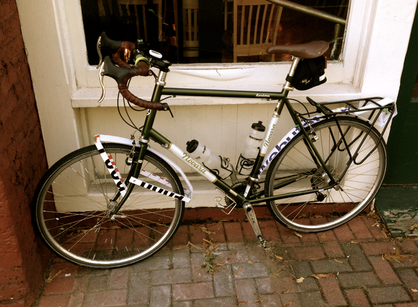 ThreeVistas's tweet photo. Biking to work is a healthier commute for everyone. http://t.co/NxmP72vqg8