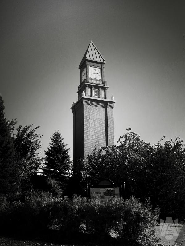 Check out this pic we took of the Perron St. Clocktower <a href="/StAlbertNews/">St. Albert</a> <a href="/stalbertgazette/">St Albert Gazette</a> @remaxsta