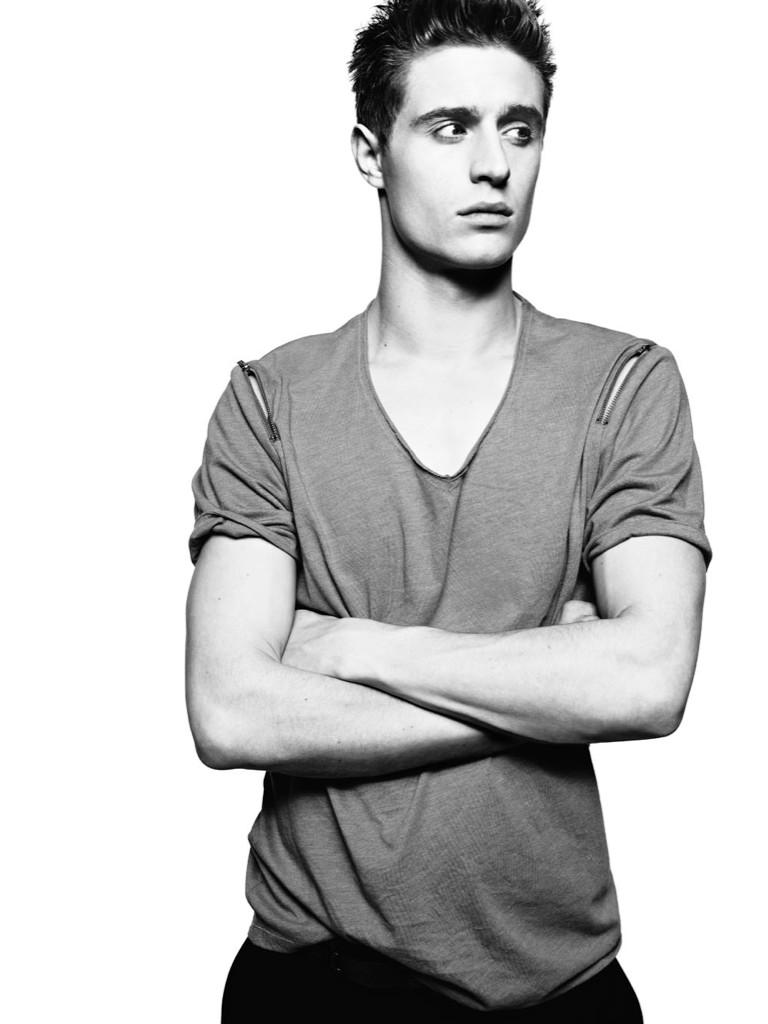 HAPPY BIRTHDAY BAE - Max Irons  