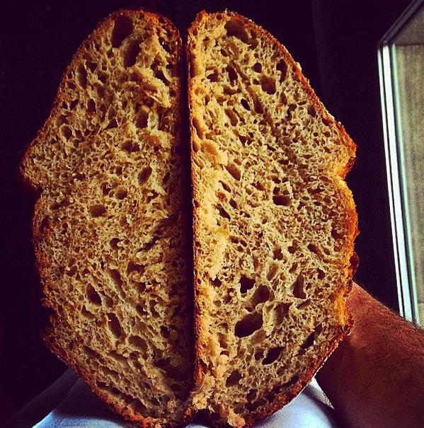 PastariaDeli's tweet photo. 50% Missouri wheat with 20% sprouted rye #breadprogram @nichestlouis #nichetestkitchen via @BrianLagerstrom 🍞🌾 http://t.co/5QIGWmv17a