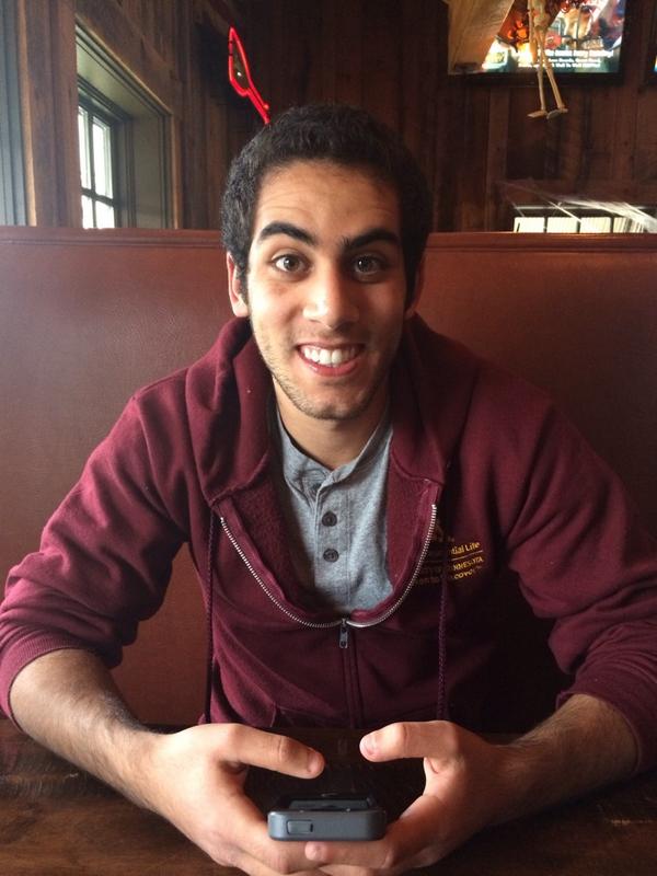 MichelleDapper's tweet photo. Got to have lunch with @andygobran today!! #eyecandyAndy haha http://t.co/UbduvQ8i29