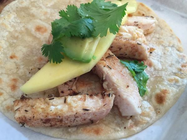 EatMoreNow's tweet photo. I tend to not like apples in savory dishes, but @forkandtaco has this jerk chicken taco that is surprisingly good! http://t.co/B8zWHiwyMU