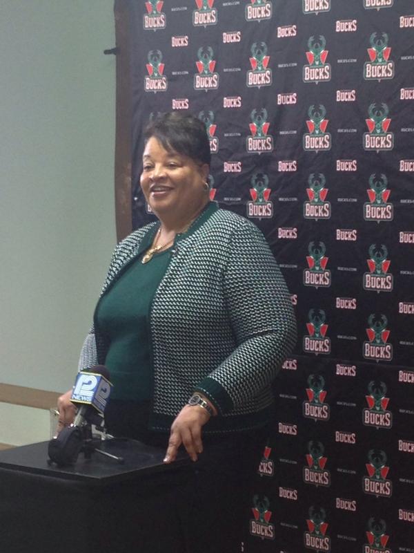 VDanielsCarter's tweet photo. @Bucks @BucksPR Thx you &amp; looking forward to a great season!  Valerie Daniels-Carter meeting w/media about ownership http://t.co/ZxhcTMF8se