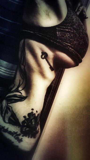 Bonus2excessive stress!22"WAIST! #freyjavansiren #alernativemodel #caferacergirl #fetish #brokendoll<a href="/tag/freyjavansiren"class="tags">#freyjavansiren</a><a href="/tag/fetish"class="tags"><span>#fetish</span></a><a href="/tag/tattoomodel"class="tags"><span>#tattoomodel</span></a><a href="/tag/brokendoll"class="tags"><span>#brokendoll</span></a><a href="/tag/alernativemodel"class="tags"><span>#alernativemodel</span></a>