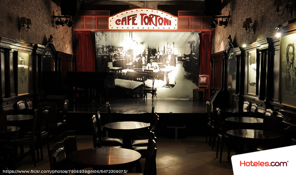 HotelesCom's tweet photo. Al igual que Gardel y García Lorca, visita el @GranCafeTortoni en #BuenosAires: http://t.co/oODr2PiVWp http://t.co/ZGV4vxqiCN