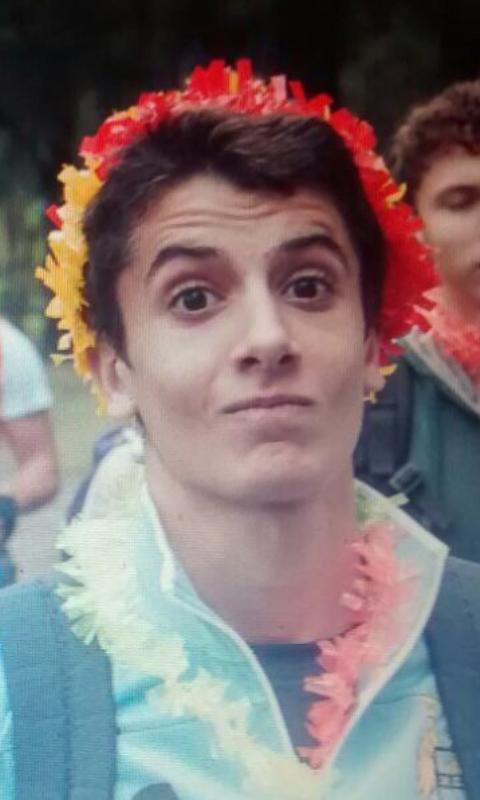 fedebernatet's tweet photo. @Ezepomari @renzolopreite @Duchi_ feliz cumple tartarugo, un abrazo http://t.co/6K2pOgJfhi