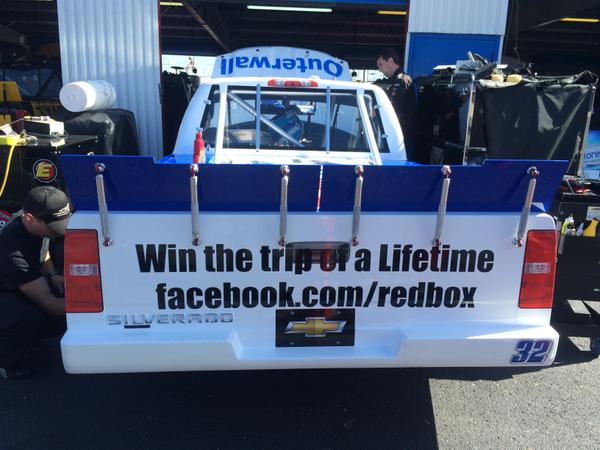 Team_HSM's tweet photo. A reminder on the No. 32 @Outerwall Chevy to head to http://t.co/AKwUdMtsyr for your chance to win! #32LetsgoSweeps http://t.co/XGXTjAetwA