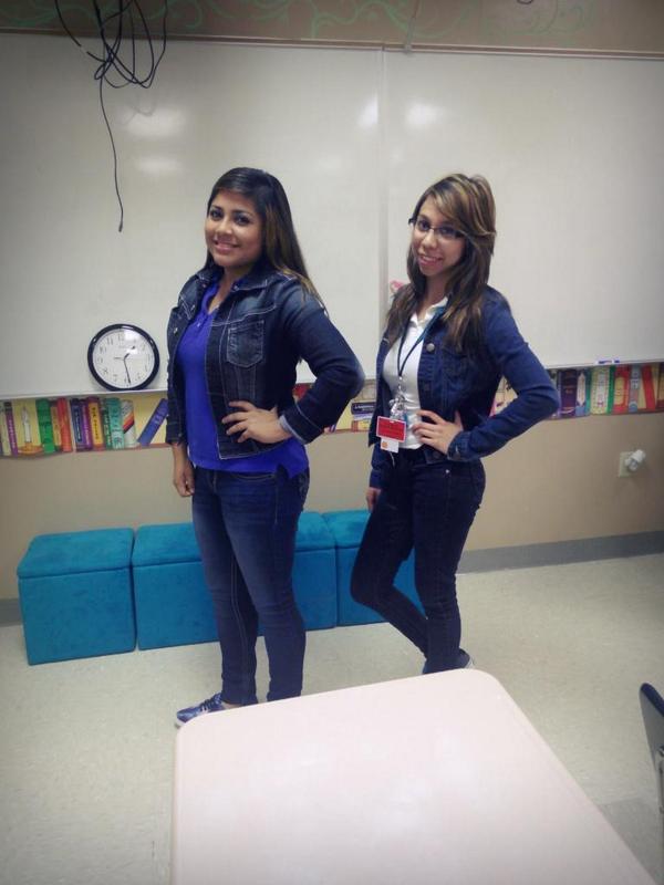 OfeliaCorrea14's tweet photo. #Bff #Sister #Comalles http://t.co/7lzYLIEnxD