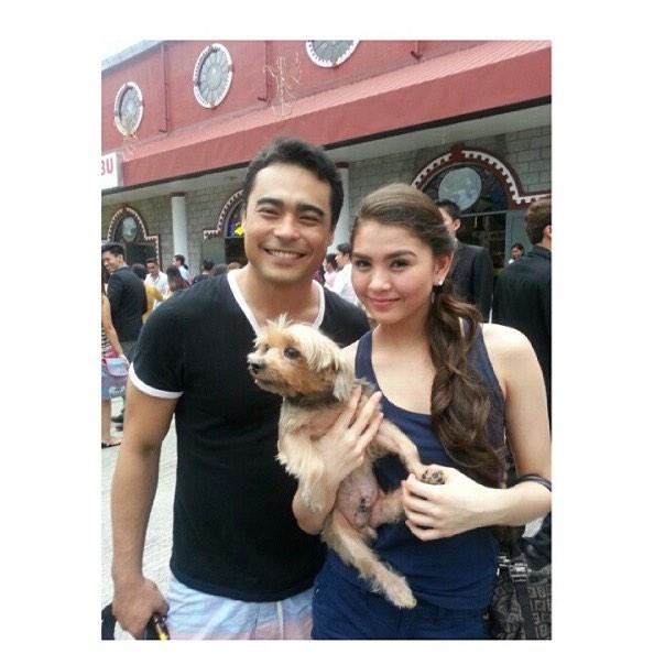 alexoxomartinez's tweet photo. Love
You
Guys
Wih kuya Jacob
@_itsjacobperez &amp; TITA sexy
@_itsMsRuthPerez http://t.co/Yzd0aRH6Fz