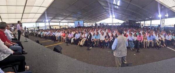 mrikelme's tweet photo. "Con el Libramiento Norte de la Laguna vamos a Mover a México" @EPN #Torreón @rubenmoreiravdz http://t.co/fAkveVPCl5