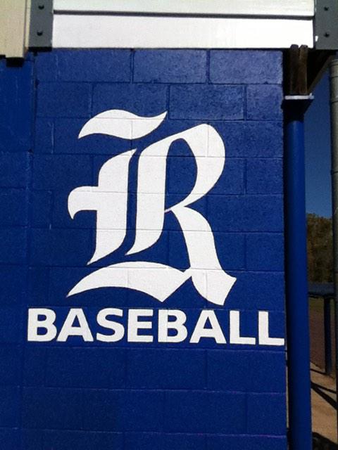 DiamondBears's tweet photo. New paint on the dugouts looking awesome! Lots of hard work going on here at Riverbend! http://t.co/BTCmCDYng6