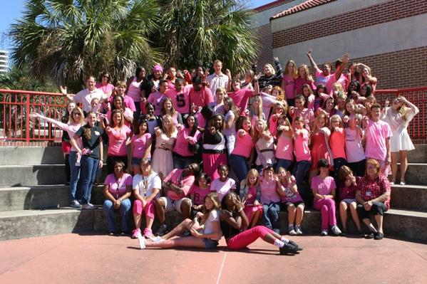 SHSSMAC's tweet photo. Real Sandcrabs wear pink!! 🎀 #pinkout2014 http://t.co/RZ5jMe5FX7