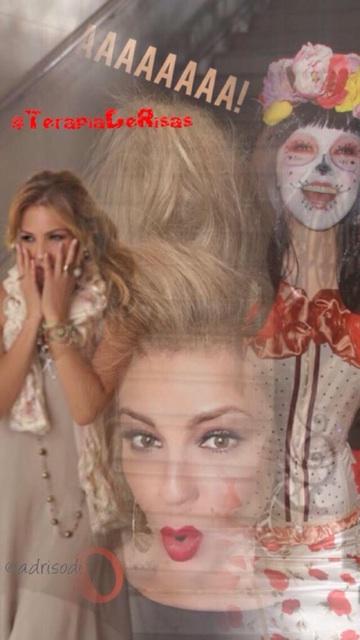 thalia's tweet photo. ¡Seguimos con #TerapiaDeRisas!! ¿Ya escribieron sus chistes de hoy? ¡En la nochecita doy follow al mejor y al peor!😉 http://t.co/FgD57igeMd