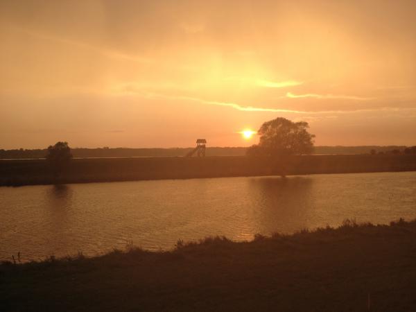 Die Elbe begleitet mich nach Hause!