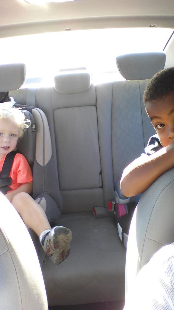 KBinTheKC's tweet image. Moved by #FergusonMo-inspired rally in #SpfldMA and the resultant questions from my kids on the backseat. @413Tweets