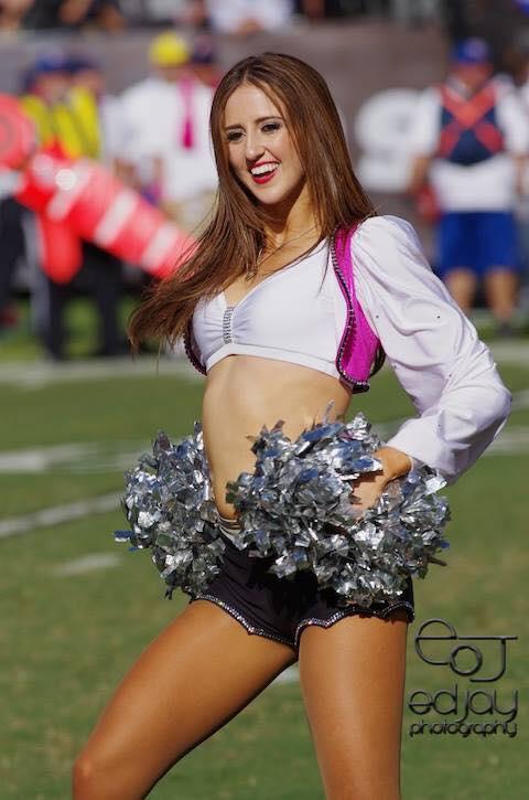 thefab_ab's tweet photo. From the talented #EdJay! Pink for #BCA month http://t.co/U6Zi7drT1F