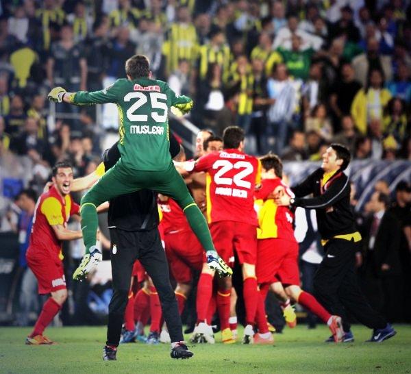 ultrAslan's tweet photo. Unutulmaz... http://t.co/C8W4v2sPQB