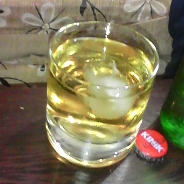 ozlem_biru's tweet photo. #ölümkendiniasabilirmi kafam guzel bebegim ;) http://t.co/63osXG96qN