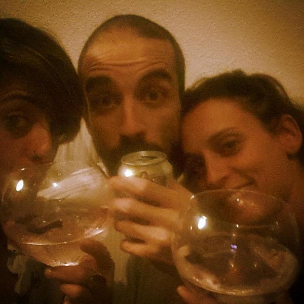 Belengserra's tweet photo. En buena compañía #NocheDeConfesiones con @MarMontavez @OscarMartGil http://t.co/s8EhoxzRHA