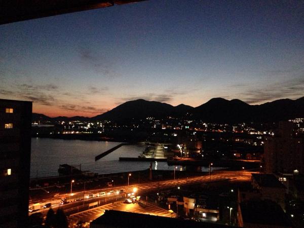 mintfuji3's tweet photo. さよならする夜の東側 http://t.co/U53BnZjWHQ