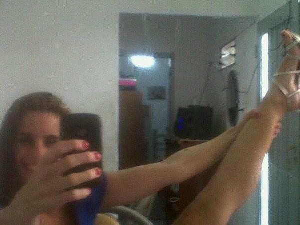veronicaachine1's tweet photo. Pura elasticidad http://t.co/CUIdZ5ZDwO